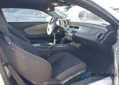 2014 Chevrolet Camaro 2Ls z USA, uszkodzony, nr VIN 2G1FA1E37E9231130